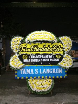 Papan Bunga Duka di Maipe